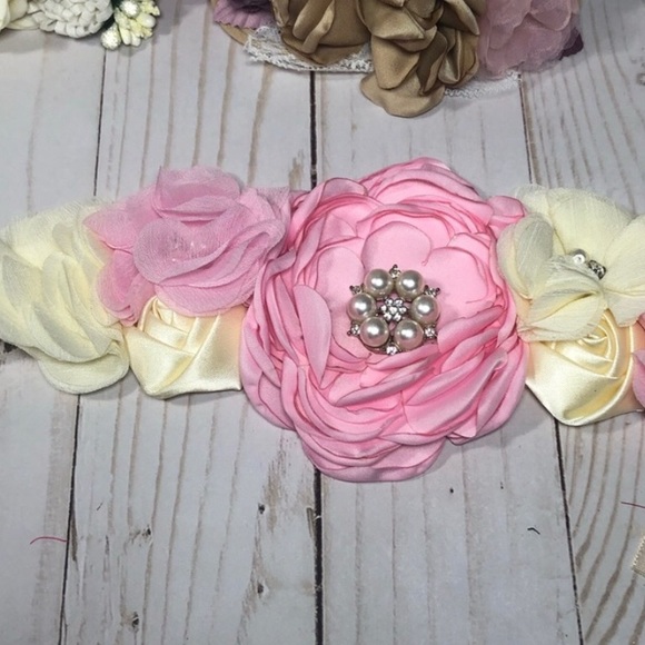 Infant Gold Angel Wings & Floral Headpiece/Sash - Picture 6 of 6